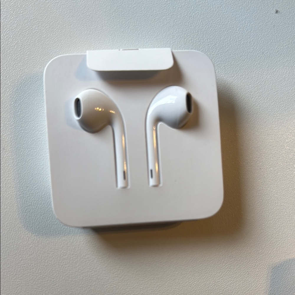New wired iPhone Earbuds